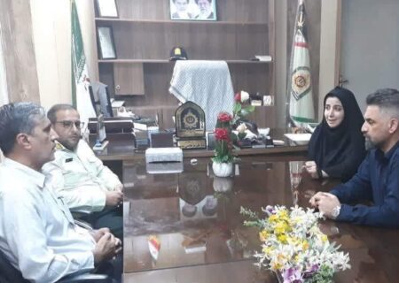 کلانتری 13 اهواز به کارکنان یگان حفاظت میراث‌فرهنگی خوزستان و خانواده‌های آن‌ها مشاوره رایگان می‌دهد