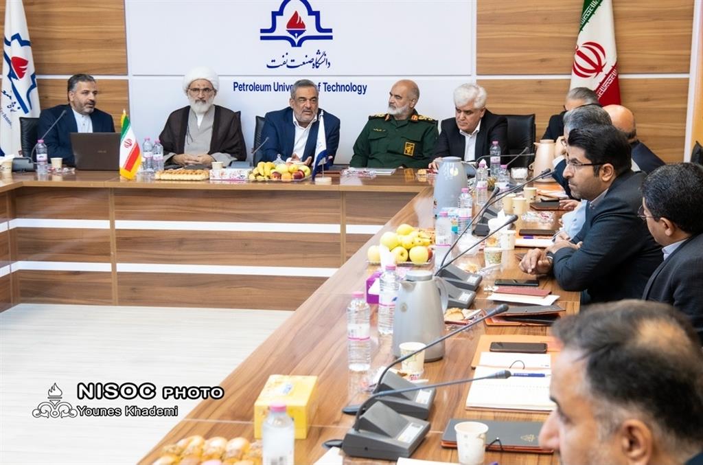 نیازمند مسیرهای میان‌بر در تكنولوژی و اقتصاد هستیم