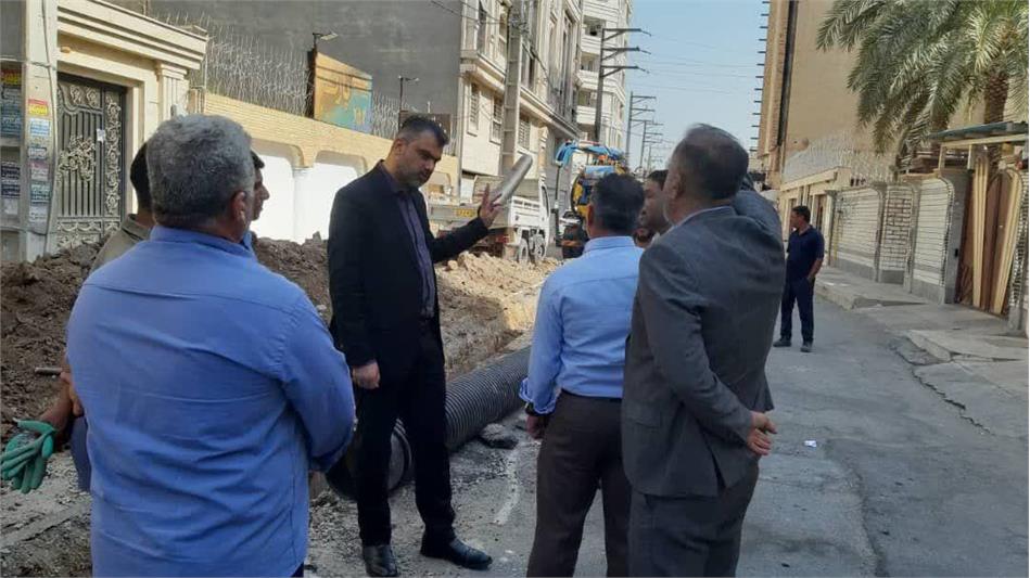 اجرای اقدامات پیشگیرانه برای کمک به دفع آب‌های سطحی در نقاط بحرانی شهر