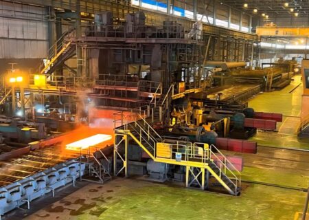 فولاد اکسین ۱۴۰۴ : مصمم برای دستیابی به دستاوردهای پایدار با تکیه بر همدلی و همکاری سازمانی