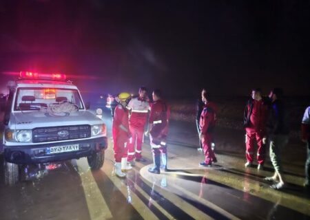 مدیرعامل هلال احمر استان با اشاره به وقوع سیلاب خبر داد امدادرسانی به بیش از ۲۶۰۰ خوزستانی در ۱۰ شهر/ مفقود شدن شهروندانی از ایذه و باغملک