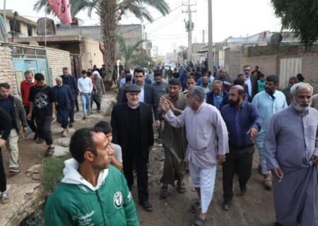 از تالار صدای مردم تا بازدید میدانی از ملاشیه اهواز ؛ همراهی استاندار خوزستان با خواسته‌های شهروندان / تصویب چهار اقدام اجرایی با زمان‌بندی مشخص برای رفع چالش‌های منطقه