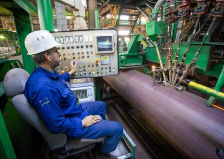 ثبت ركورد بی‌سابقه‌ی تولیدِ لوله ۳۶ اینچ در كارخانه ۴ شركت لوله‌سازی اهواز