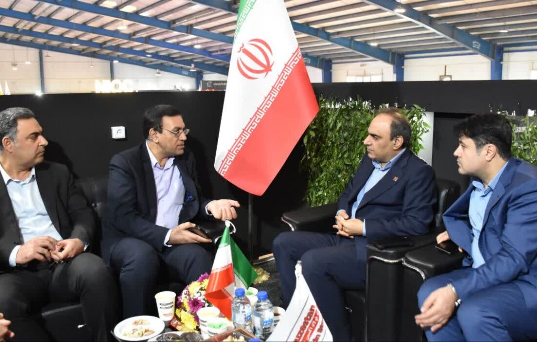 حضور شرکت فولاد اکسین خوزستان در شانزدهمین نمایشگاه تجهیزات صنعت نفت اهواز