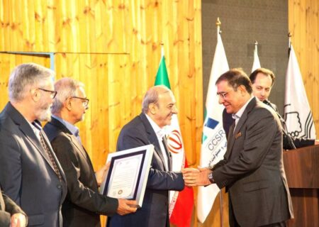در ششمین دوره جشنواره روابط‌ عمومی و مسئولیت‌های اجتماعی رقم خورد؛ درخشش بی نظیر فولاد خوزستان با تصاحب ۳ نشان ملی مسئولیت اجتماعی