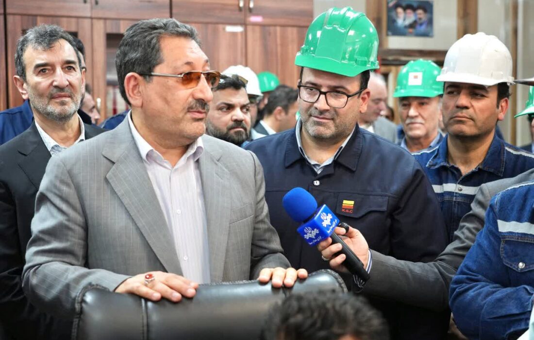 فولاد خوزستان یک ثروت ملی است؛ باید از این سرمایه ارزشمند صیانت و حمایت کنیم
