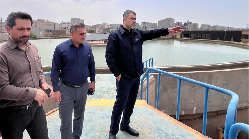 بازدید مهندس عبیداوی از تصفیه‌خانه آب شهید منجزی  تأکید بر افزایش ظرفیت تولید و نوسازی سیستم فیلتراسیون
