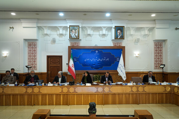 وزیر راه و شهرسازی: جایگاه تمدنی شوشتر را احیا می‌کنیم/ پیشنهاد حفظ بخش‌هایی از مغروقه خرمشهر در موزه جنگ