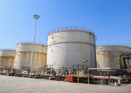 بهره‌برداری از پایانه مخازن فرآورده‌های نفتی بندرامام/ افزایش ۷۱ هزار مترمکعبی ظرفیت ذخیره
