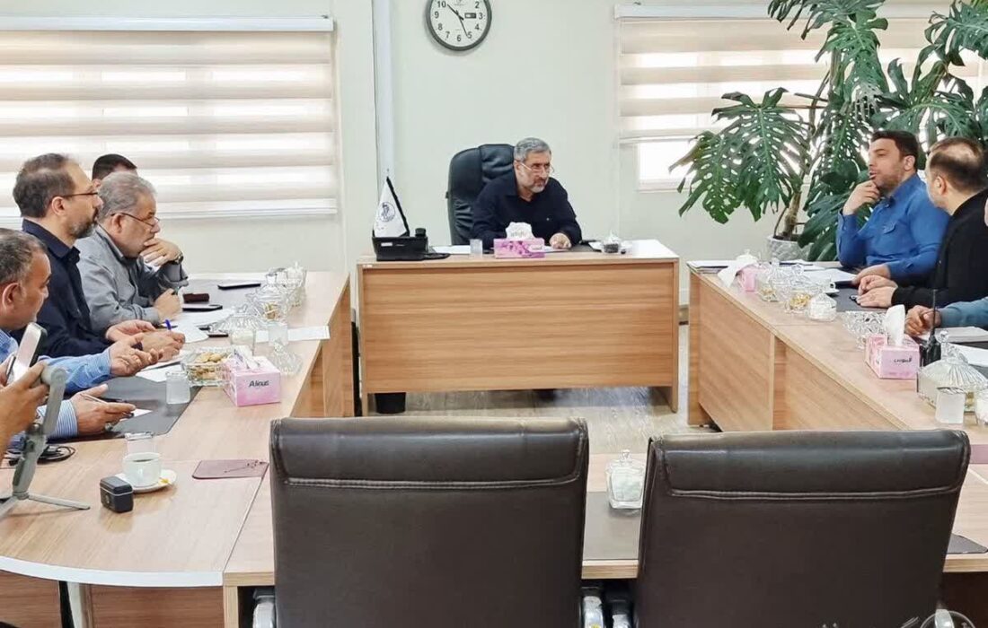 برگزاری جلسه بررسی و هماهنگی در خصوص دفع آبهای سطحی در شهرداری منطقه دو اهواز