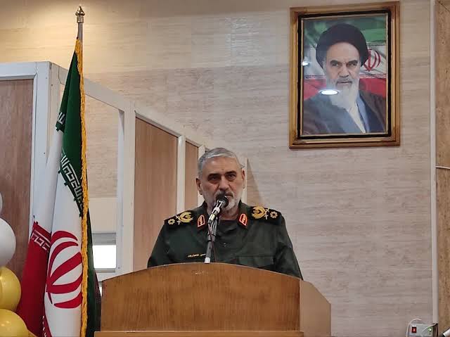 فرمانده سپاه خوزستان: دانش‌آموزان و معلمان در دفاع مقدس پای کار آمدند